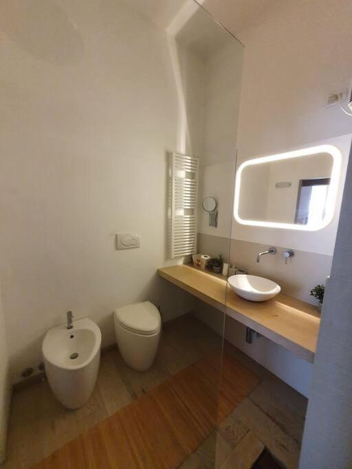 Daisy Apartment - City Center ลาสเปเซีย ภายนอก รูปภาพ